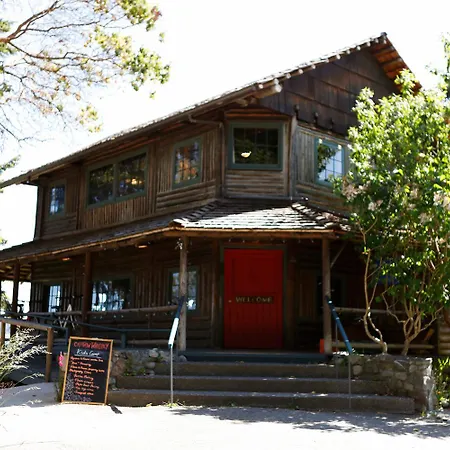 Captain Whidbey Hotel